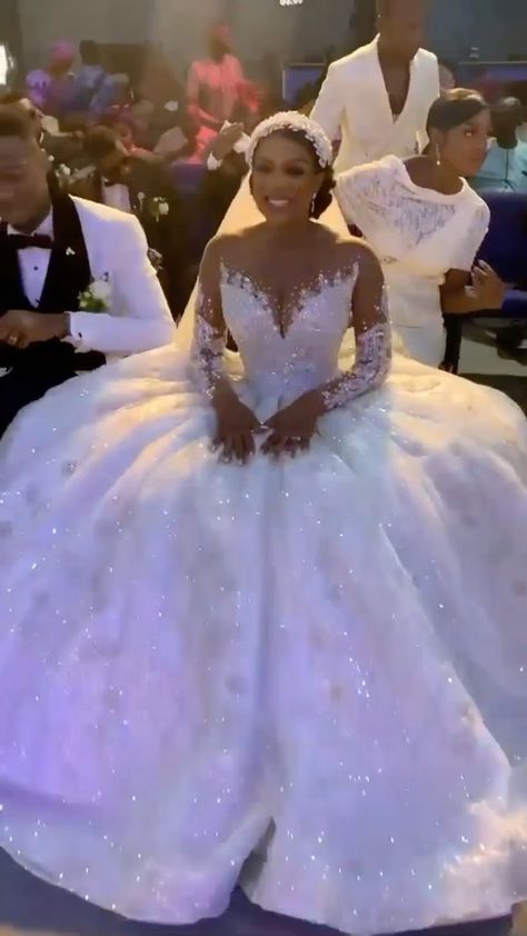 Sondra Celli Wedding Dresses, Married Dress Princess, Black Bride Ball Gown, White Big Wedding Dress, Big Wedding Dresses Black Women, Ball Gown Wedding Dress Black Women, Fairytale Wedding Dress Black Woman, Ballgown Wedding Dress Black Woman, Dramatic Wedding Veil