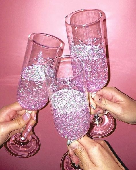 pink, glitter, and drink image Pastel Party Aesthetic, Pink Business Aesthetic, Adriana Core, Y2k Stuff, Arte Glitter, Foto Muro Collage, 90s Birthday, Glitter Photography, Wall Pics