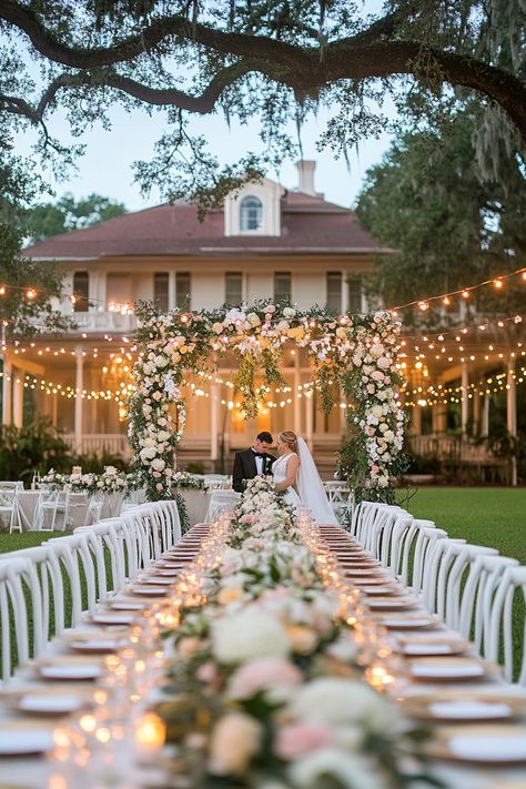 Discover stunning historic mansions for elegant weddings! These timeless venues create unforgettable celebrations filled with charm and sophistication. Explore our ideas for a dreamy wedding that wows your guests.   #WeddingPlanning #ElegantWeddings #HistoricVenues #TimelessCelebrations #WeddingInspiration #VenueIdeas #BridalIdeas #WeddingDecor #UniqueWeddings #LoveStory #WeddingGoals #MansionWeddings #LuxuryWeddings #EventInspiration #WeddingTrends Elegant Wedding Venue Ideas, Wedding Venue Outside, Big White Wedding, Southern Belle Wedding, Small Wedding Reception, Wedding Venues Outdoor, Wedding Venues Indoor, Smallest Wedding Venue, Elegant Wedding Venues