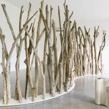 Borders Room Divider Ideas Diy, Takken Decor, Creative Room Dividers, Tree Branch Decor, Driftwood Furniture, Diy Room Divider, Space Dividers, Decor Ikea, Arbour Day