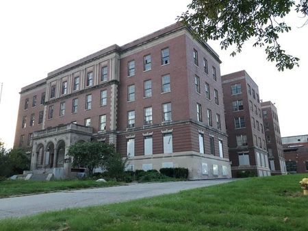 Exploring Michigan's abandoned, haunted Eloise Asylum with ghost hunters - mlive.com Eloise Asylum Michigan, Michigan Day Trips, Haunted Prison, Traveling Usa, Haunted Hospital, Haunted Asylums, Creepy History, Genesee County, Abandoned Asylums