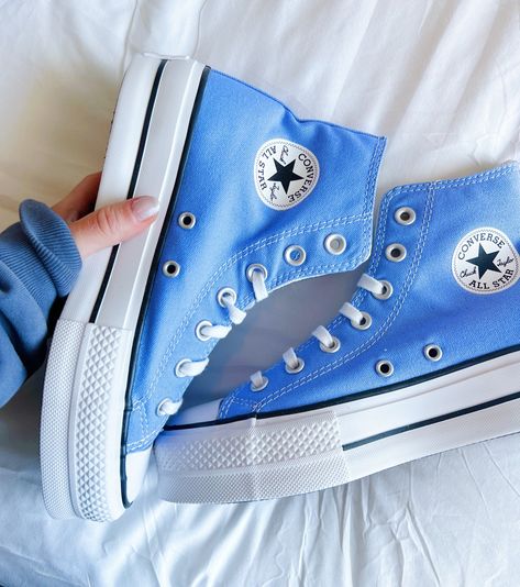 Converse Platforms, Aesthetic Converse, Vans Shoes Fashion, Cute Converse Shoes, Cute Converse, Converse Womens, Dr Shoes, Preppy Shoes, Blue Converse