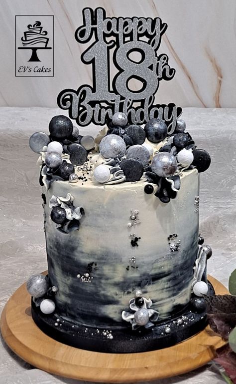 Black, white and grey 18th Birthday cake Black And Silver 18th Birthday Cake, Black And White 18th Birthday Cake, Grey And White Birthday Cake, Birthday Cake For 17th Birthday Boy, Cake Design For 18th Birthday, 18th Birthday Cake Black And White, Cake For 17th Birthday Boy, 18th Birthday Cake Ideas For Boys, Grey Cake Ideas