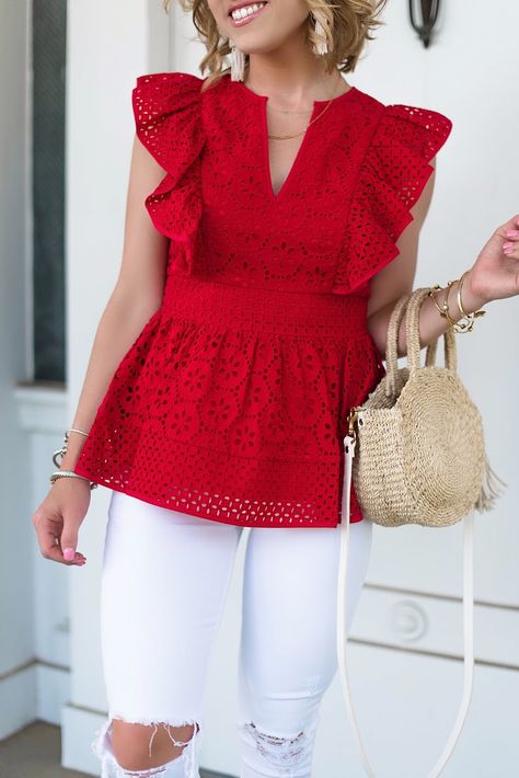 Under $100 Eyelet Peplum Top - Something Delightful Blog Schiffli Tops, White Tops For Women, Lace Top Design, Jeans Casual Outfit, Peplum Top Outfits, Top Designs For Women, Fall Outfits For Women, Fashionable Tops, Peplum Tops