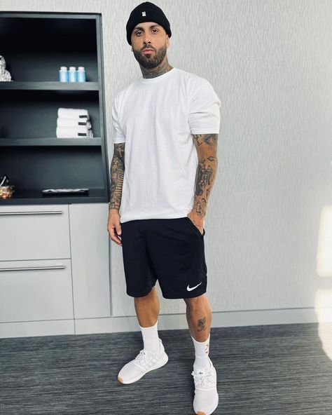 Nicky Jam Outfit from October 13, 2021 | WHAT’S ON THE STAR? Adidas Nmd R1 Outfit Men, Nmd R1 Outfit, Streetwear Typography, Crew Socks Outfit, Casual Gym Outfit, Sports Fashion Men, Nicky Jam, Outfit Gym, Gym Outfit Men