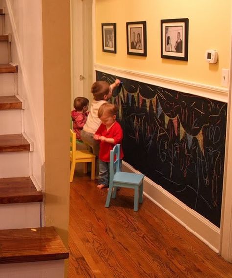 Love this idea, I love that spot or would be ideal for a kids room!! تحت الدرج, Church Nursery, Chalkboard Wall, Chalkboard Paint, Toy Rooms, Business For Kids, Kid Spaces, Kids Playroom, Kids' Room