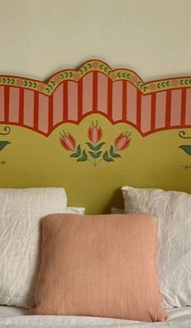 Cottage Core Headboard, Cool Headboard Ideas, Maximalist Headboard, Comfy Headboards, Painted Headboard Wooden, Colourful Headboard, Disney Inspired Bedroom, Furniture Mural, Tiled Headboard