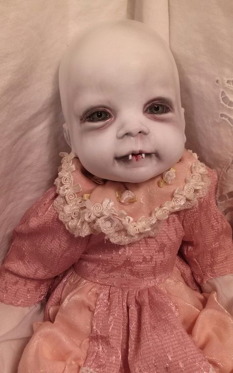 Slightly Wicked Dolls, vampire baby. Wicked Dolls, Scary Baby Dolls, Baby Vampire, Zombie Baby, Creepy Doll Halloween, Creepy Baby Dolls, Horror Doll, Horror Dolls, Creepy Toys