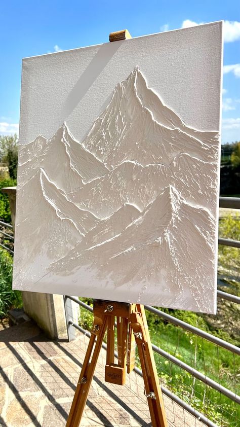 Mountain Texture Wall Art, Texture Paste Mountain, Spackle Art Texture Diy Mountains, Diy Textured Mountain Wall Art, Mountain 3d Art, How To Make 3d Painting, Mountain Spackle Art, Textured Painting Mountains, Painting Ideas With Texture