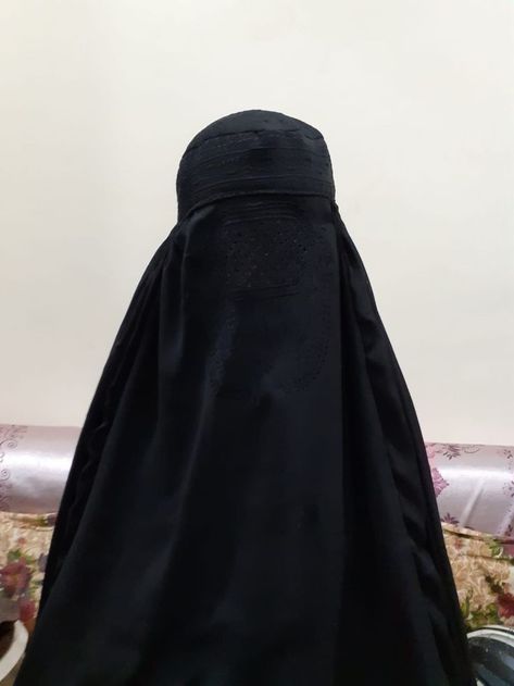 Afghan Burqa, Islamic Modesty, Niqabi Girl, Women Abaya, Afghan Women, Afghan Style, Pakistani Culture, Muslim Abaya, Muslimah Outfit