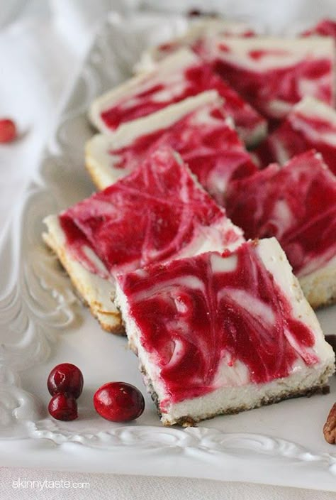 Skinny Cranberry Swirl Cheesecake Squares Pecan Crust, Cranberry Cheesecake, Cheesecake Squares, Swirl Cheesecake, Cranberry Cream Cheese, Skinnytaste Recipes, Skinny Taste Recipes, Cranberry Sauce, Sweets Treats