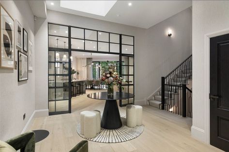 Royal Borough Of Kensington And Chelsea, Belgravia London, Multigenerational Living, Office Space Corporate, Mews House, Kensington And Chelsea, Commercial Property For Sale, Bedroom Terrace, Terraced House