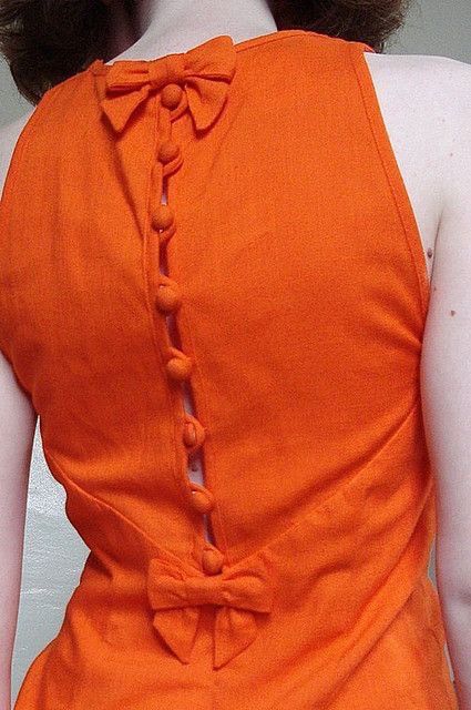 Stylish Orange Kurti Detailed with Bow n Buttons.. Rangoli Craft, Rangoli Diwali, Orange Outfits, Diya Rangoli, Detail Couture, Rangoli Art, Diwali Diya, 27 Dresses, Diwali Craft