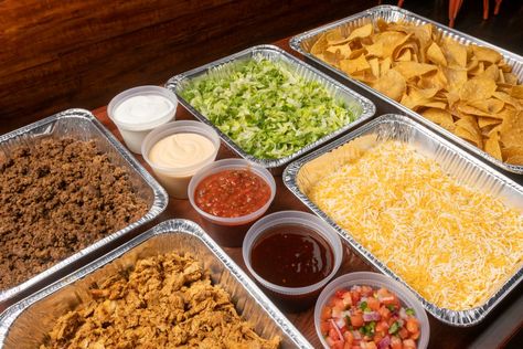 Walking Taco Station, Walking Taco Bar Party Set Up Ideas, Taco Man Party, Taco Bar At Home, Nacho Taco Bar Party, Diy Taco Bar Party, Taco Bar Buffet Set Up Ideas, Taco In A Bag Bar, Taco Bar Party Setup