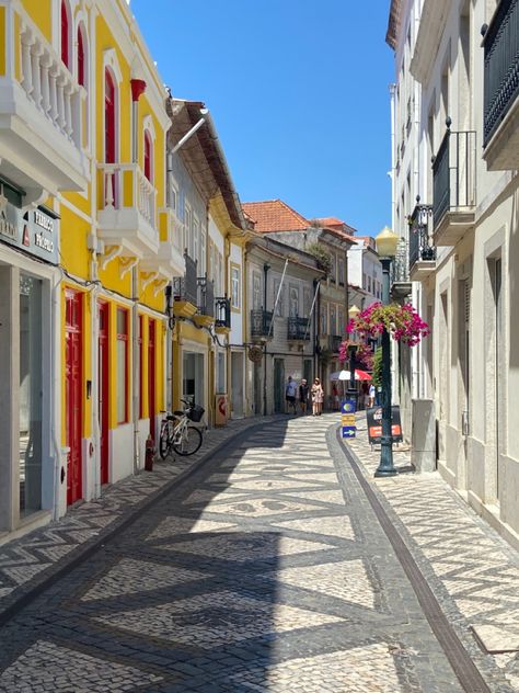 Carless City, Street Alley, Futuristic Civilization, Building Rendering, Environment Illustration, Portugal Aesthetic, Newspaper Design Layout, Portugal Photography, Streetscape Design