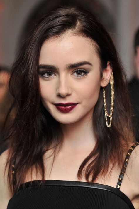 Lily Jane Collins, ليلي كولينز, Lily Collins Style, Dark Lipstick, Dark Lips, Lily Collins, Miranda Kerr, Red Lipstick, Beauty Trends