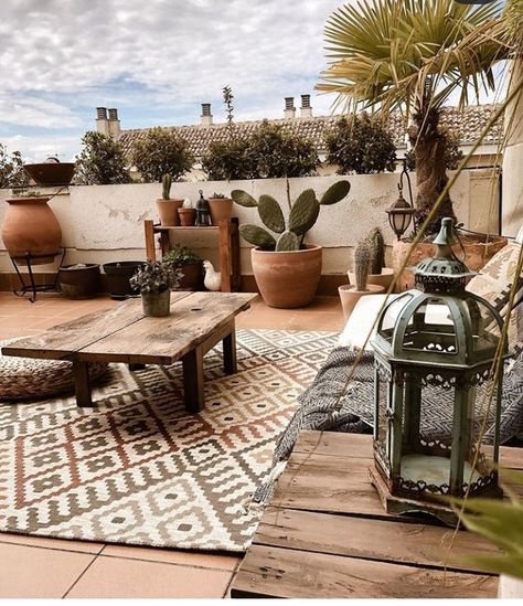 Moroccan Terrace, Cozy Outdoor Patio, Ideas Terraza, Home Design App, Decorating House, Terrace Decor, Rooftop Terrace Design, Rooftop Design, House Games