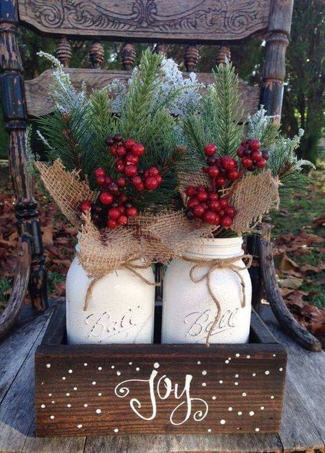 Christmas Bathroom Decorations, Bathroom Arrangement, Holiday Mason Jar, Bathroom Decorations, Christmas Bathroom Decor, Christmas Bathroom, Country Christmas Decorations, Handmade Things, Christmas Mason Jars