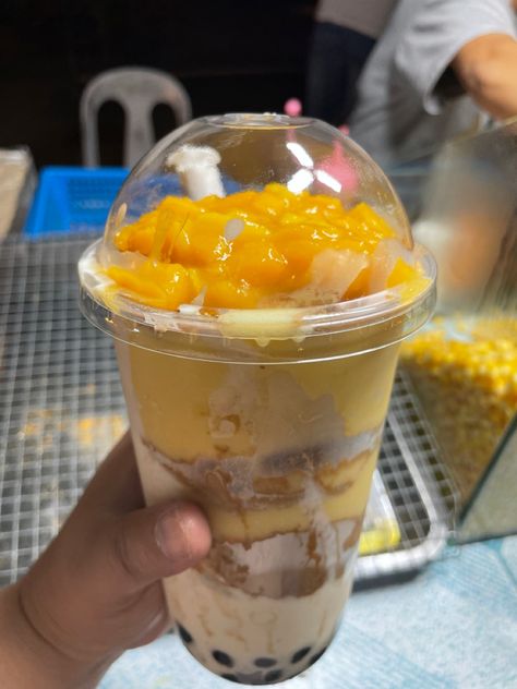 Mango Graham Shake Aesthetic, Mango Graham Shake, Mango Graham Float, Mango Graham, Mango Float, Mango Shake, Food Business Ideas, Halo Halo, Refreshing Drinks Recipes