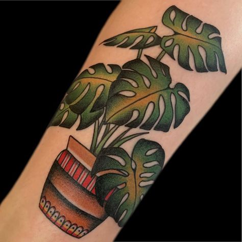 becca genné-bacon on Instagram: “Next level plant mom 🌱 🍃 🌿☘️” Traditional Greenery Tattoo, Botanical Tattoo Design, Ocean Sleeve Tattoos, Leaf Tattoo, Z Tattoo, Mom Tattoo Designs, Flash Sheet, Plant Tattoo, Cute Little Tattoos