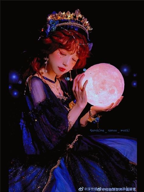 Astronomy Dress Aesthetic, Female Pose Reference Holding Something, Beautiful Poses Reference Drawing, Holding A Ball Pose, Holding A Star Reference, Celestial Pose Reference, Holding Something In Hands Pose, Stern Pose Reference, Holding Moon Pose