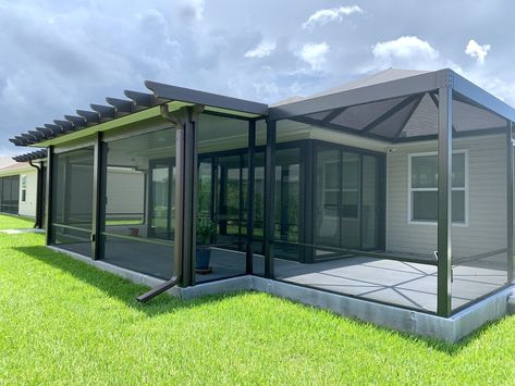 Aluminum Patio Enclosures, Backyard Patio Designs Screened In, Room Enclosure Ideas, Screened In Patio Florida, Screened In Patio Privacy Ideas, Lanai Screen Enclosure, Back Patio Enclosure Ideas, Screen Enclosure Ideas Patio, Inclosed Patios Ideas