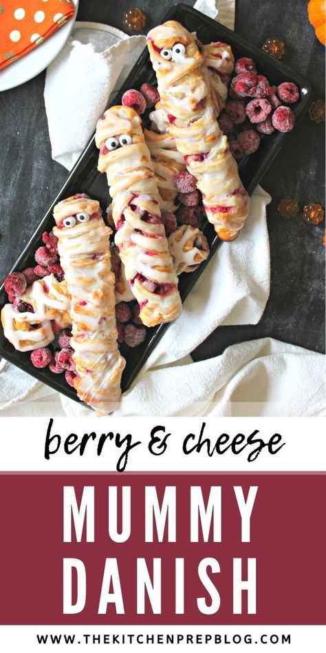 Pillsbury Cheese Danish, Pilsbury Crescent Cheese Danish, Cresent Roll Cheese Danish Recipes, Puff Pastry Mummies, Breakfast Cheese Danish Crescent Rolls, Sweet And Spooky, Kids Halloween Food, Halloween Breakfast, Big Juicy