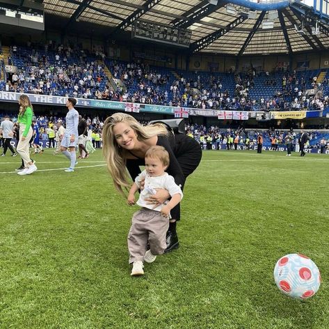 football wag aesthetic Football Wag Aesthetic, Football Player Girlfriend, Wags Soccer, Izabel Kovacic, Wag Aesthetic, Players Wives, Soccer Girlfriend, Football Girlfriend, Footballers Wives