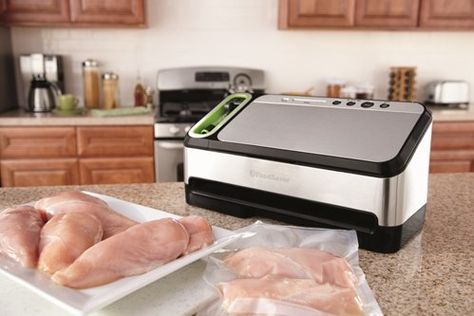 How to Quickly Marinate with a Vacuum Sealer - FoodSaver Canada Vacuum Sealing Food, Marinate Meat, Vegetable Dish, Food Saver, Vacuum Sealer, Product Review, Red Meat, Kitchen Designs, Vegetable Dishes