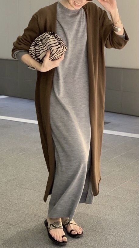 Home Dress Women Simple, Home Dress Women, Dress Over Pants, Blazer Outfits Casual, Modern Hijab Fashion, Winter Fashion Outfits Casual, Casual Chique, Modest Dresses Casual, Pants Outfits