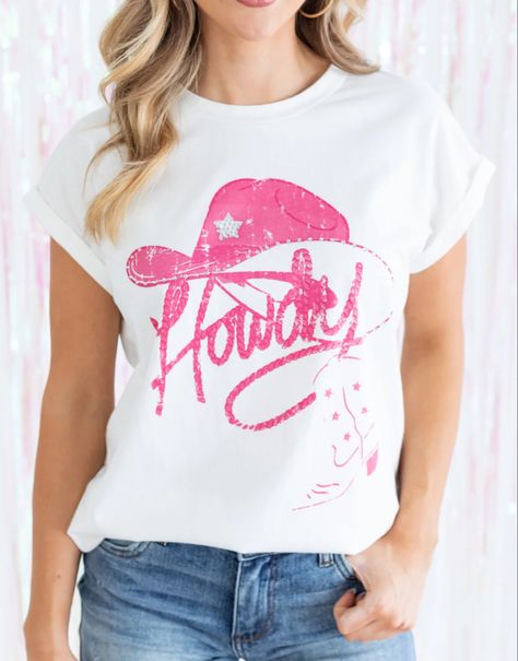 Shirt ideas for your next Nashville trip! Country Nashville outfit idea tops! Nashville Outfit, Fun Outfits, Nashville Trip, Nashville Outfits, Fringe Top, Western Chic, Scarf Top, Bachelorette Parties, Trendy Shirts