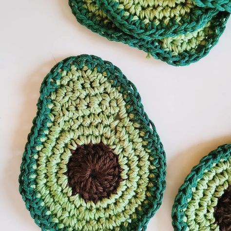 Crochet Avocado Coasters Free Pattern, Avocado Crochet Coaster, Crochet Avocado Coaster, Avocado Coaster Crochet Pattern, Cactus Coasters Crochet, Succulent Coaster Crochet Pattern, Crochet Succulent Coasters Free Pattern, Succulent Crochet Coaster, Avocado Crochet Pattern Free