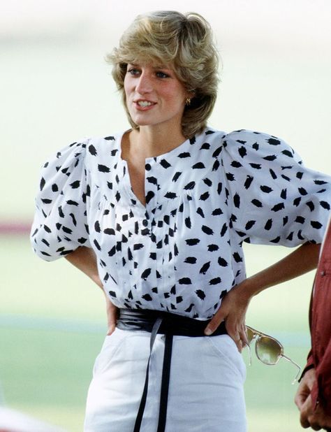 '80s Fashion Is Back, But These Were the Most Iconic Looks at the Time Mode Prints, Prins William, Laura Bailey, 80s Fashion Trends, Princess Diana Fashion, Prins Harry, Poppy Delevingne, Polo Match, Diana Fashion