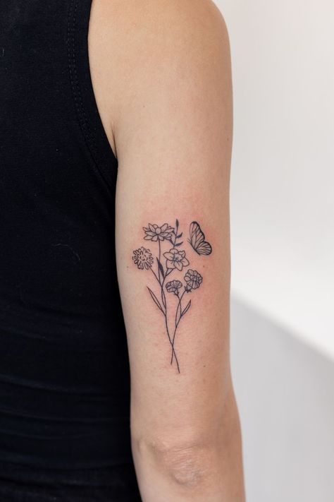 Birth Flower Fine Line, Flower Fine Line, Drawing Tattoo Ideas, Butterfly With Flowers Tattoo, Believe Tattoos, Wolf Den, Minimalistic Tattoo, Hand Tattoos For Girls, Flower Wrist Tattoos