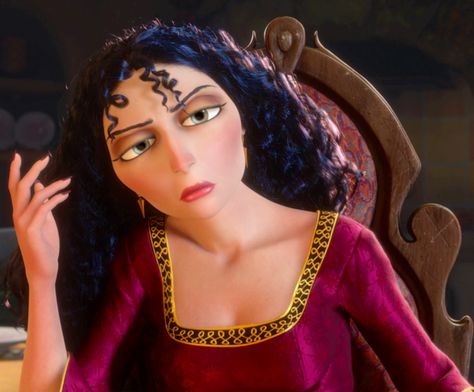 Gothel Disney Movie Villains, Tangled Mother Gothel, Rapunzel Y Flynn, Tangled Pictures, Mother Gothel, Tangled 2010, Female Villains, Flynn Rider, Disney Bound Outfits