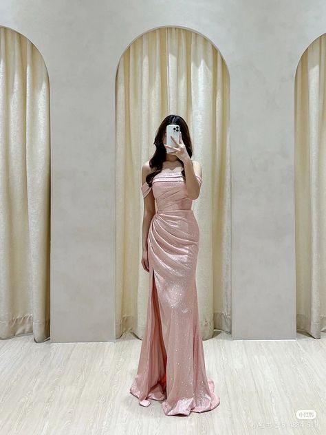 Dresses For Sister Engagement, Korean Gowns Dresses, Party Wear Gowns Western, Bd Dress, Simple Engagement Dress, Simple Elegant Dress, Design Batik, Simple Evening Dress, Bride Dress Simple