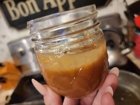 Easy and Delicious Sugar-free Caramel Sauce LC and THM S Sugar Free Caramel Sauce Recipe, Caramel Macchiato Recipe, Macchiato Recipe, Small Glass Containers, Trim Healthy Momma, Caramel Recipes Sauce, Trim Healthy Mama Recipes, Mama Recipe, Just Eat It