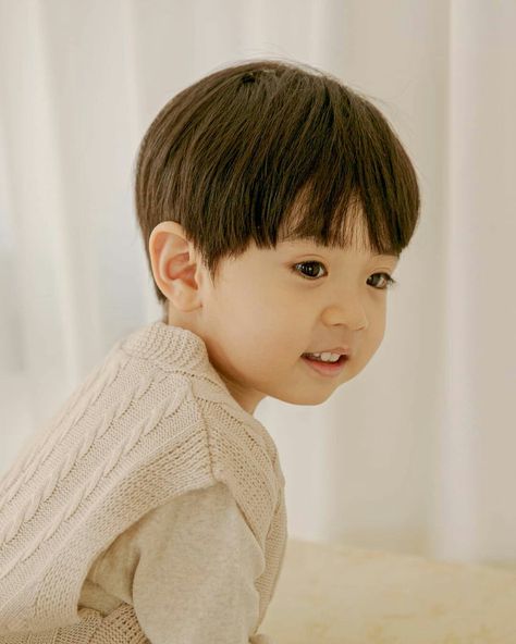 Korean Toddler Boy Haircut, Korean Boy Hairstyle Kids, Korean Baby Boy Haircut, Korean Kids Haircut Boy, Baby Boy Long Hair, Toddler Haircut, Lee Rowoon, Kid Boy Haircuts, Asian Boy Haircuts