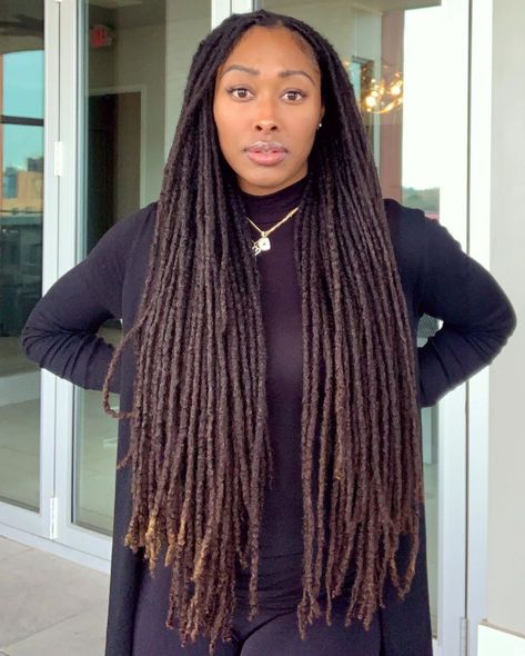 Temporary Dreadlocks Black Women, Long Thick Locs, Thick Locs On Black Women, Faux Locs Blonde, Women With Dreadlocks, Traditional Locs, Thick Locs, Long Locs, Faux Dreads