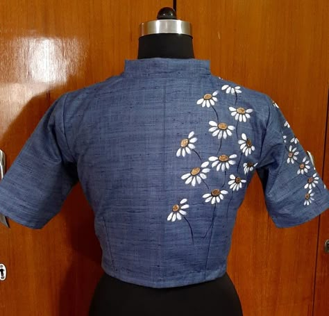 Handpainted khadi blouse. For queries contact 9874319973 Hand Paint Blouse Designs, Painting On Saree Blouse, Machine Embroidered Blouse Designs, Painting On Blouse Back, Painting Blouse Designs, Fabric Painting On Blouse Back, Fabric Painting Blouse Designs, Handpainted Blouses, Hand Painted Blouse Designs