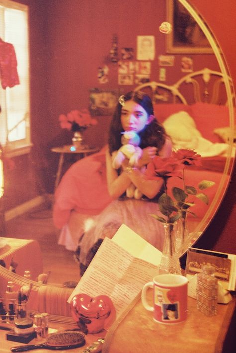 Rowan | Wonderland Magazine Rookie Magazine, Petra Collins, Wonderland Magazine, Rowan Blanchard, Grad Pics, My Funny Valentine, Photography Classes, Photoshoot Concept, Foto Art