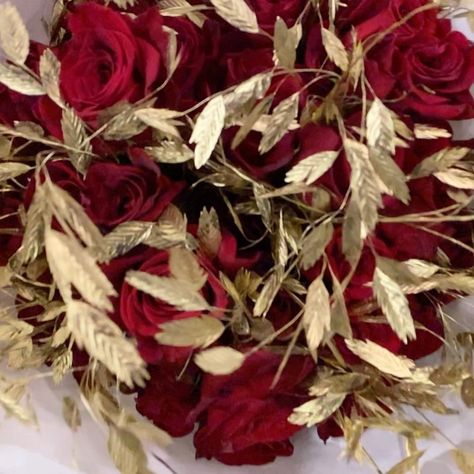 Red White And Gold Aesthetic, Red White Gold Aesthetic, Red And Gold Aesthetic Royal, Red Knight Aesthetic, Gold Red Aesthetic, Gold And Red Aesthetic, Red Gold Aesthetic, Red And Gold Aesthetic, Bc Aesthetic