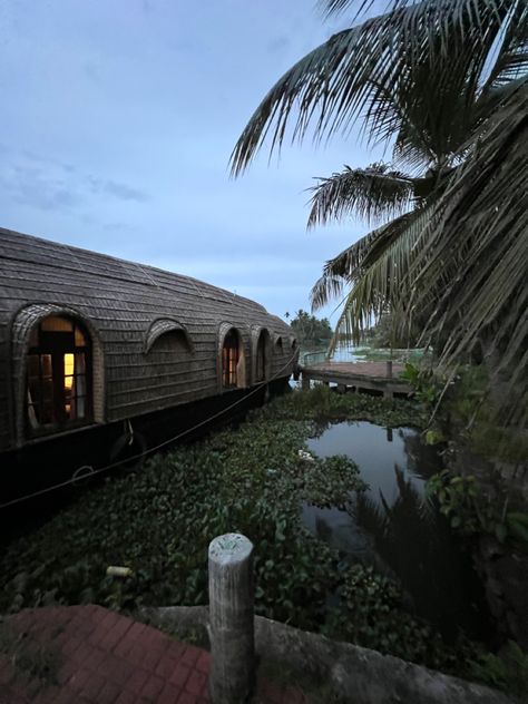 #alleppey #houseboat #kerala #india #tourism #nature Kerala Backwaters, Restaurant Aesthetic, South Indian Jewelry, Indian Architecture, Kerala India, South Indian Wedding, Cute Selfies Poses, Udaipur, Goa