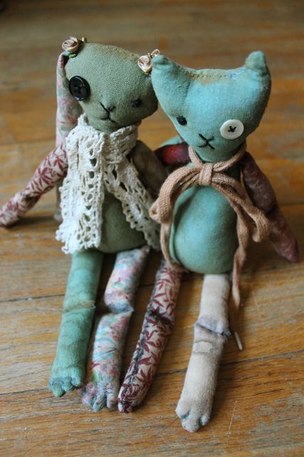 Textile Art Dolls, Doll Plushies, Handmade Plushies, Cute Sewing Projects, Sewing Stuffed Animals, Cute Stuffed Animals, Bunny Girl, Crafty Craft, Soft Sculpture