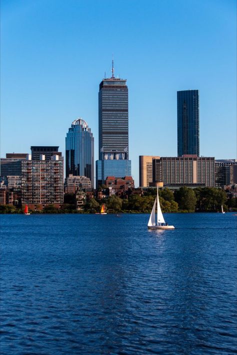 Modern Heritage, Relaxing Night, Boston Travel, Boston Hotels, Boston Strong, Back Bay, Charles River, Summer Afternoon, Public Garden