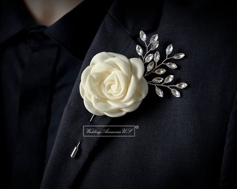 Silver Boutonniere, Ivory Boutonniere, Grooms Outfits, Winter Boutonniere, Brooch Boutonniere, Blue Boutonniere, Boutonnieres Prom, Rustic Boutonniere, Groomsmen Boutonniere