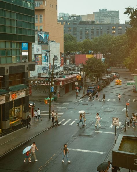 The intersection of Roosevelt Avenue and Prince Street in Flushing, Queens, New York Queens New York Aesthetic, Flushing New York, Flushing Queens, Queens Ny, Queens New York, New York Aesthetic, Hotel Motel, White Car, Posters Framed