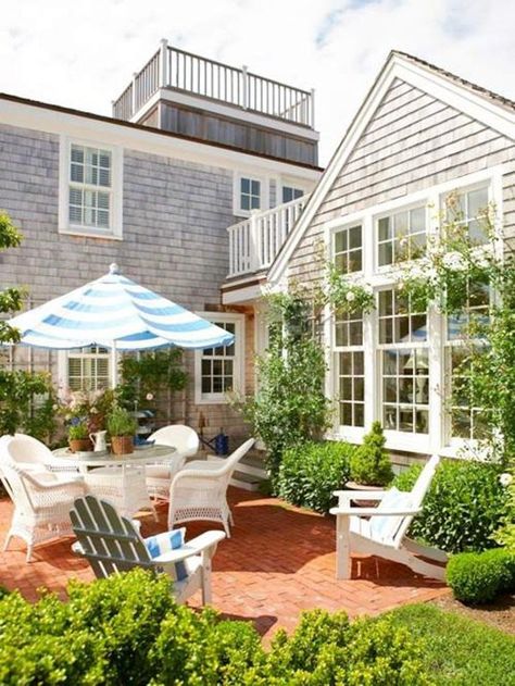 How To Create The Perfect Outdoor Space - Backyard Getaway, Brick Patios, Landscaping Tips, Dream Backyard, Outdoor Oasis, Backyard Oasis, Beach Cottages, Outdoor Rooms, Coastal Living