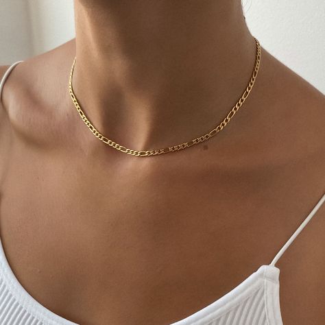 Figaro Chain - Available Gold Or Silver - PRYA UK Small Gold Chain, Cute Engagement Rings, Figaro Chain Necklace, Gold Necklace Simple, Stacked Necklaces, Golden Necklace, Earrings Design, Figaro Chains, Figaro Chain