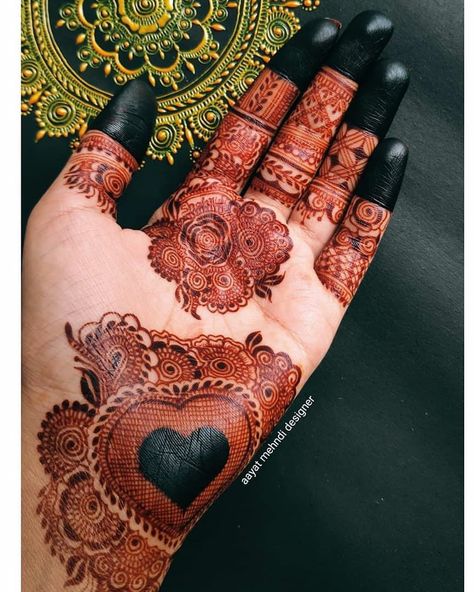 #mehndi #womensmehndi #beautifulmehndi #partylookmehndi #bridalmehndi #mehndijewellery #womensfashion #fashionmehndi Elegant Mehndi Designs, Heart Mehndi, Front Hand Mehndi Designs, Elegant Mehndi, Front Hand Mehndi Design, Front Hand Mehndi, Hand Mehndi Designs, Hand Mehndi Design, Finger Henna Designs